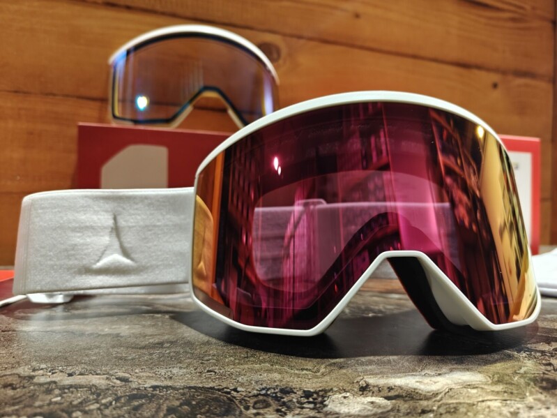 UNI LYŽIARSKE OKULIARE ATOMIC FOUR PRO HD WHITE L